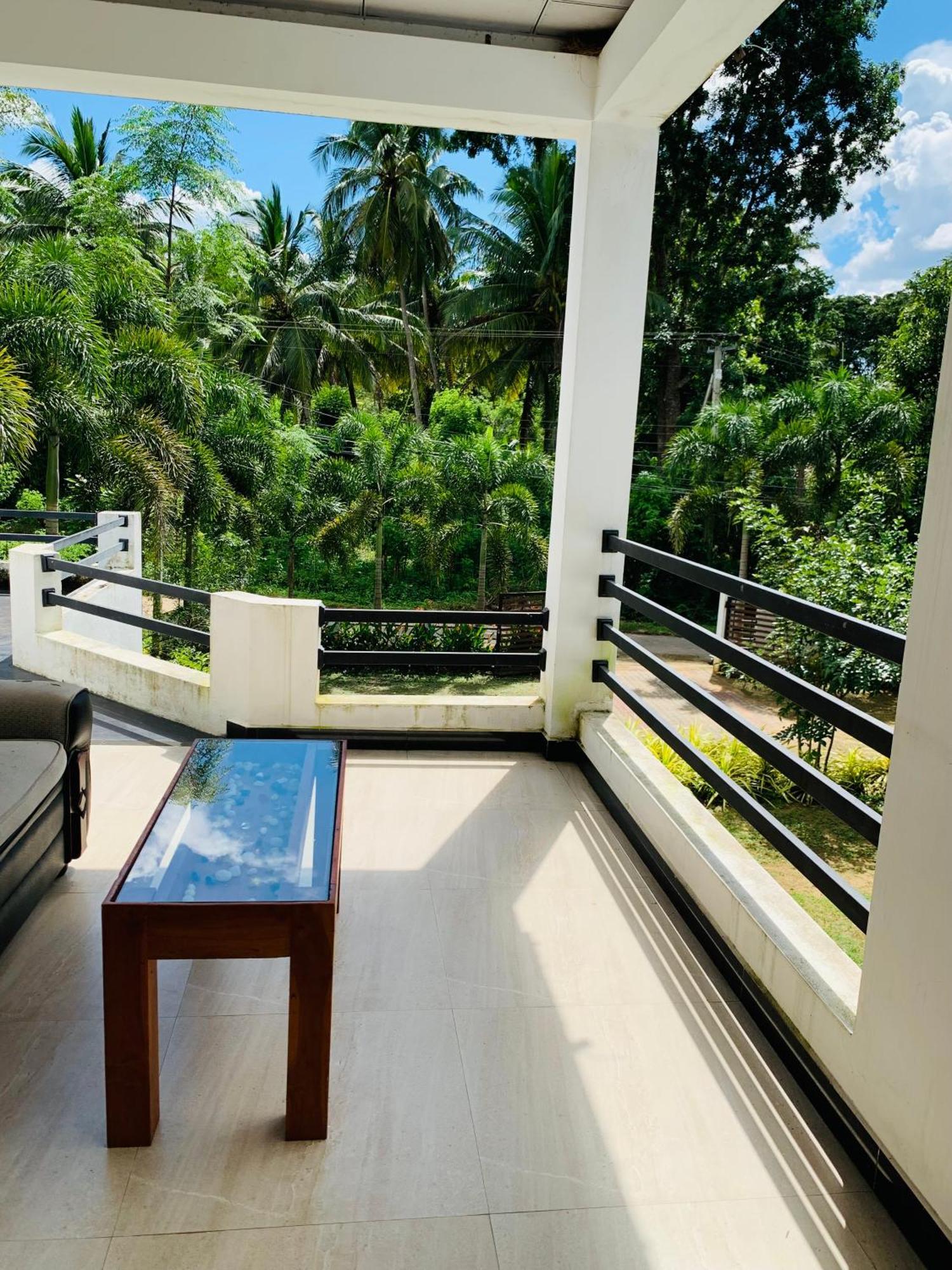 Chill House Safari Resort Udawalawe Exterior photo