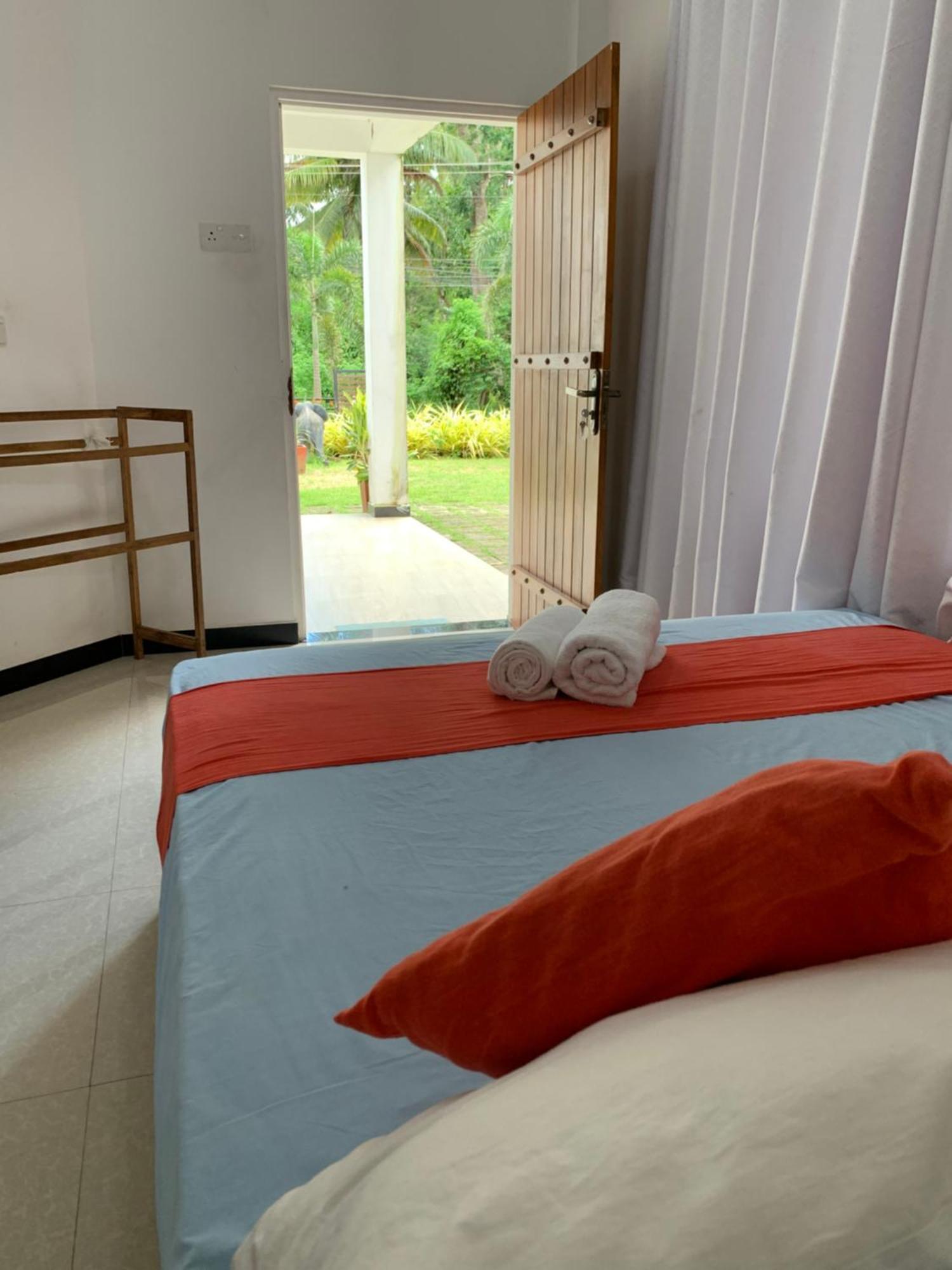 Chill House Safari Resort Udawalawe Exterior photo