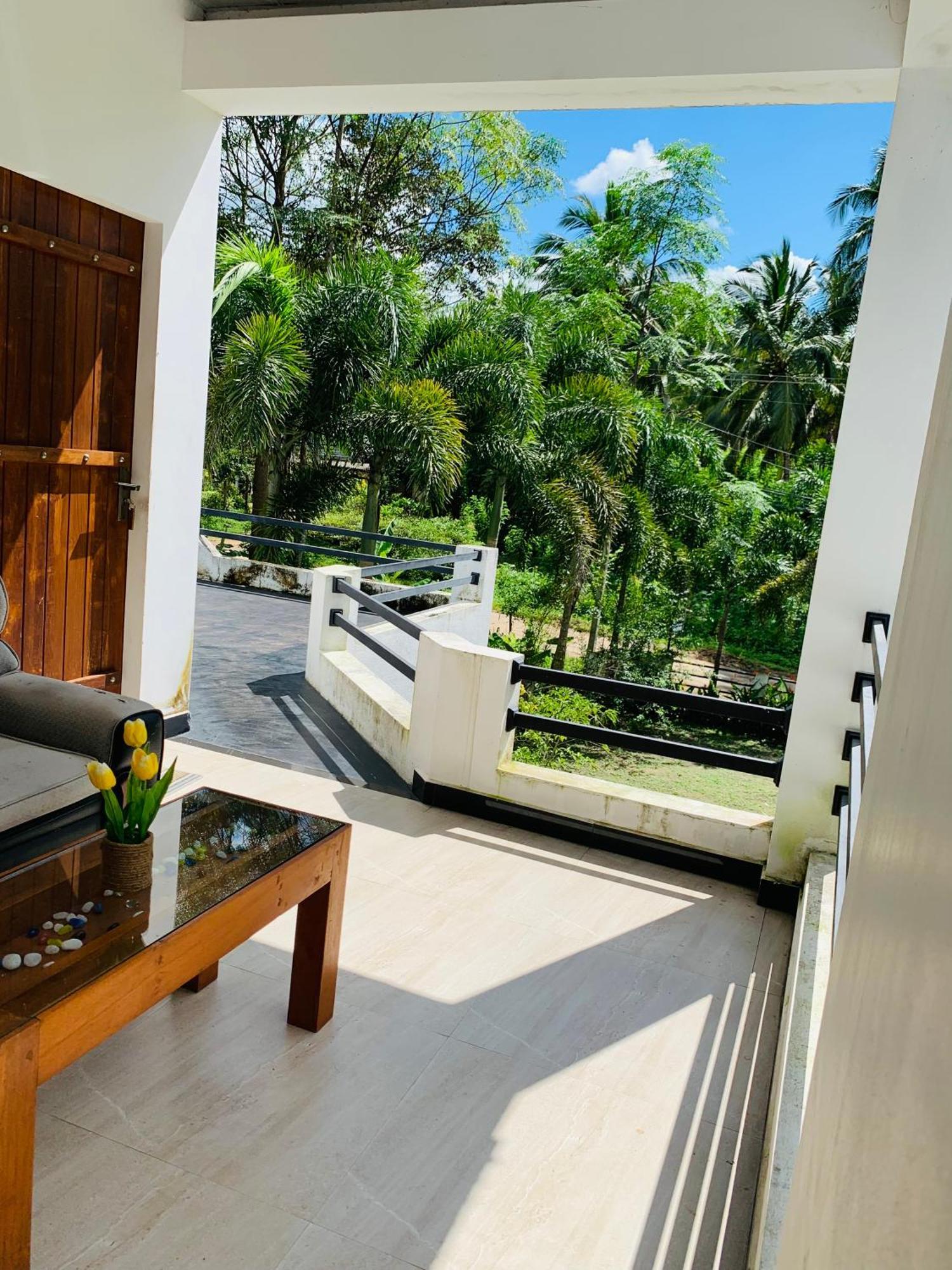 Chill House Safari Resort Udawalawe Exterior photo